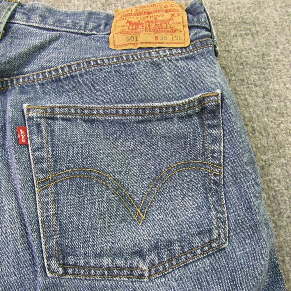 Levis 501 Jeans Mens 36x36 Original Straight Leg Blue‎ Denim Button Fly Classic